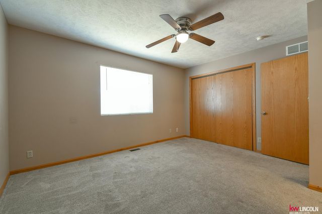 7238 Whitewater Lane, Lincoln, NE 68521