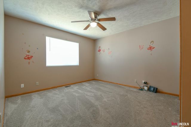 7238 Whitewater Lane, Lincoln, NE 68521
