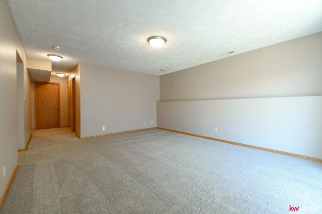 7238 Whitewater Lane, Lincoln, NE 68521