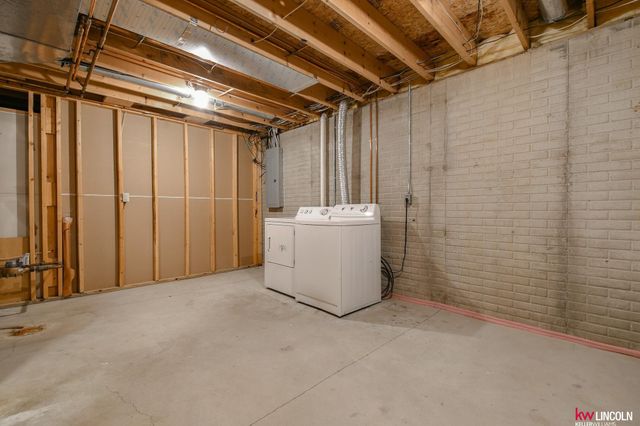 7238 Whitewater Lane, Lincoln, NE 68521