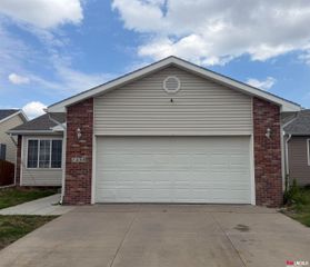 7238 Whitewater Lane, Lincoln, NE 68521
