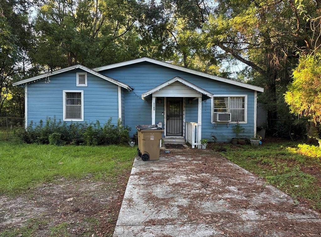 1165 Persimmon Street, Mobile, AL 36603 — exterior