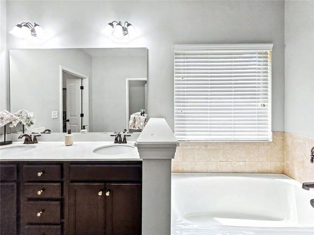 2015 Chapel Estates Lane, Dacula, GA 30019