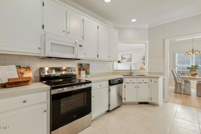 1702 Old London Way, Apex, NC 27523