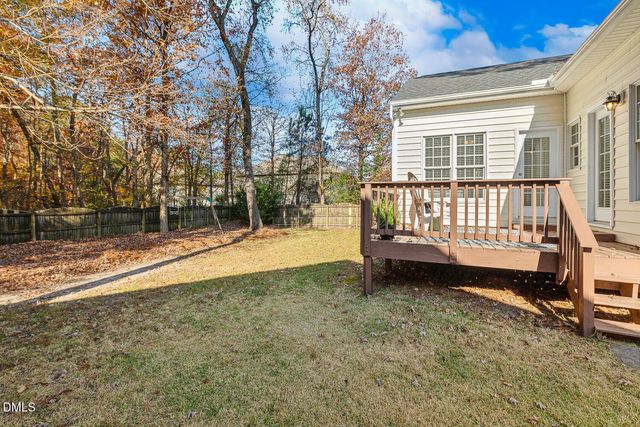 1702 Old London Way, Apex, NC 27523