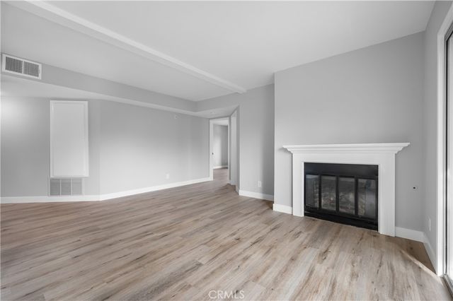 645 Chestnut, Long Beach, CA 90802
