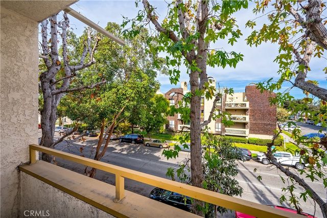 645 Chestnut, Long Beach, CA 90802