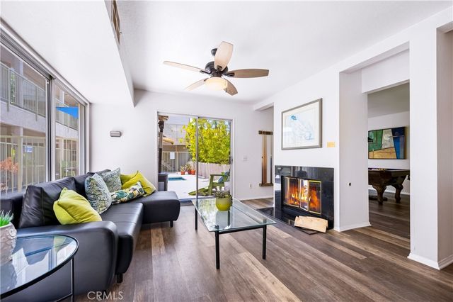 645 Chestnut, Long Beach, CA 90802