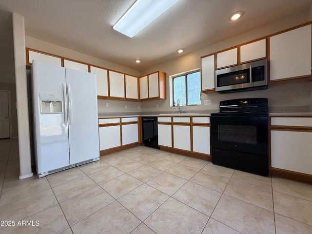 12430 W FLORES Drive, El Mirage, AZ 85335