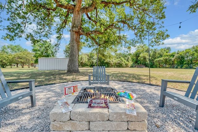 107 Spring Creek Street, Waco, TX 76705