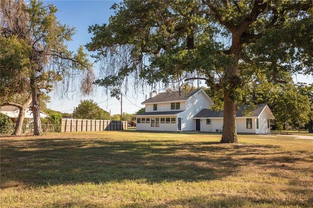107 Spring Creek Street, Waco, TX 76705
