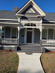 692 Center Street, Macon, GA 31217