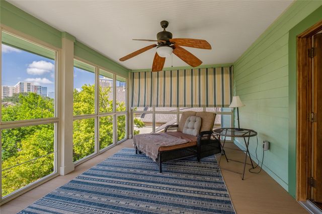 903 E 14th ST, Austin, TX 78702