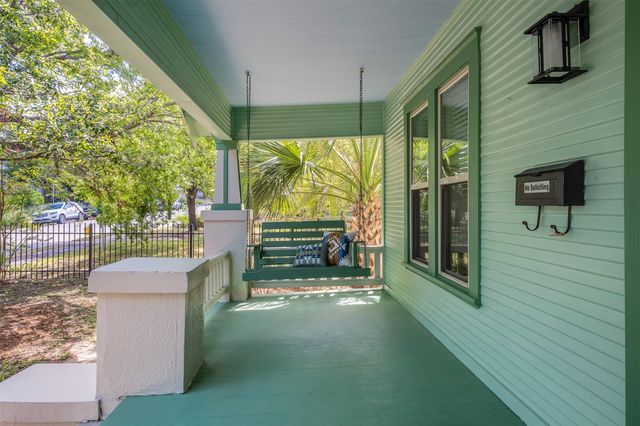 903 E 14th ST, Austin, TX 78702