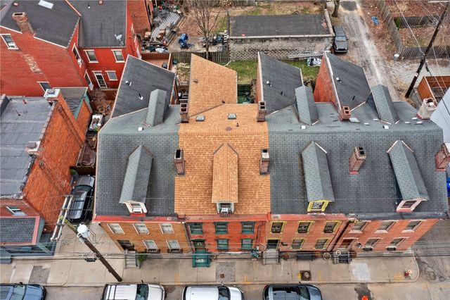 1009 Manhattan St, Manchester, PA 15233