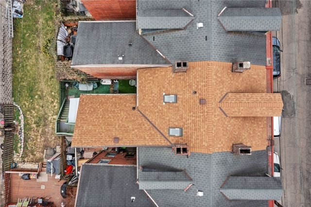 1009 Manhattan St, Manchester, PA 15233