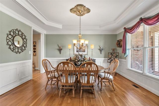 8015 Hurakan Creek Crossing, Cumming, GA 30028