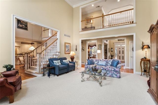 8015 Hurakan Creek Crossing, Cumming, GA 30028