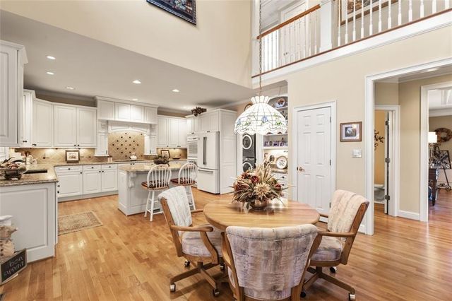 8015 Hurakan Creek Crossing, Cumming, GA 30028