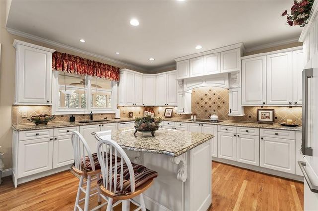 8015 Hurakan Creek Crossing, Cumming, GA 30028