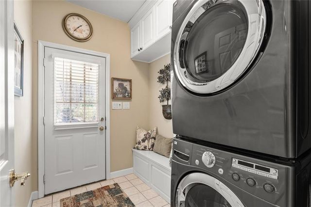 8015 Hurakan Creek Crossing, Cumming, GA 30028