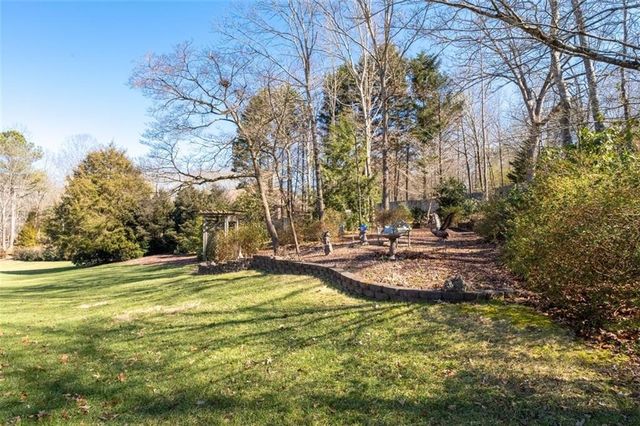 8015 Hurakan Creek Crossing, Cumming, GA 30028