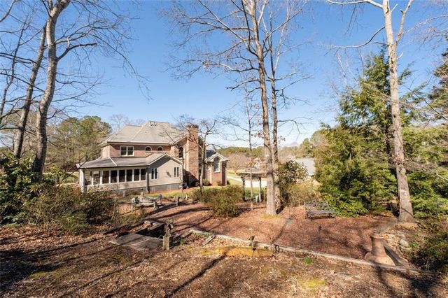 8015 Hurakan Creek Crossing, Cumming, GA 30028