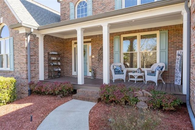 8015 Hurakan Creek Crossing, Cumming, GA 30028
