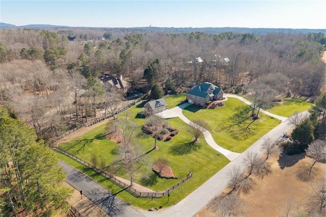 8015 Hurakan Creek Crossing, Cumming, GA 30028