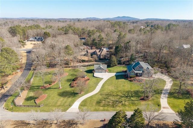 8015 Hurakan Creek Crossing, Cumming, GA 30028