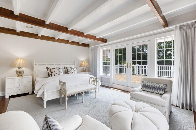 92 Beach Lane, Westhampton Beach, NY 11978