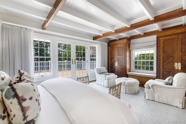 92 Beach Lane, Westhampton Beach, NY 11978