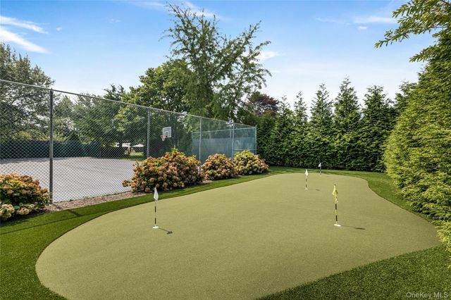 92 Beach Lane, Westhampton Beach, NY 11978