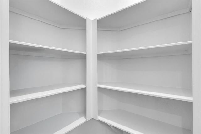 401 E Martin Luther King Blvd B, Willis, TX 77378