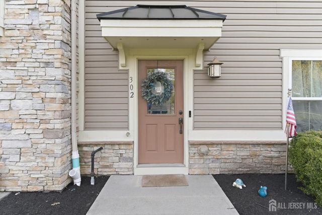 302 Bayside Court, South Amboy, NJ 08879