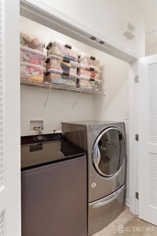 302 Bayside Court, South Amboy, NJ 08879