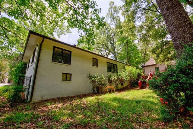 3328 Ferncliff Place NE, Atlanta, GA 30324