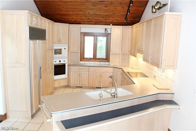 3190 Bunker Hill Road, Leetonia, OH 44431