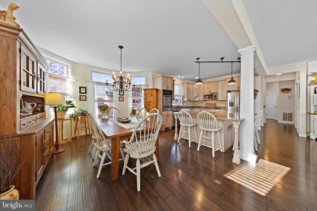 16 MARK DRIVE, Manahawkin, NJ 08050