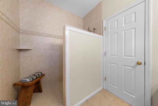 16 MARK DRIVE, Manahawkin, NJ 08050