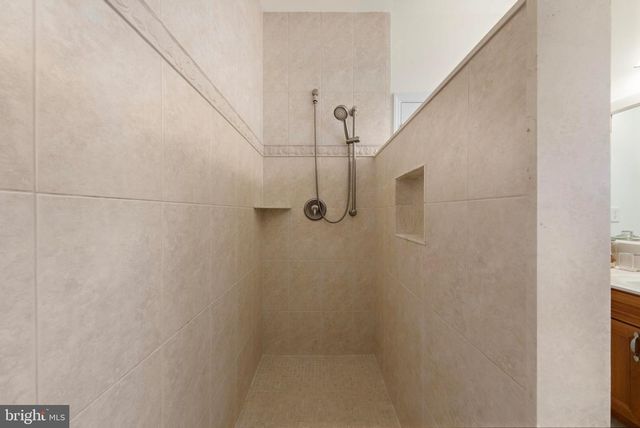 16 MARK DRIVE, Manahawkin, NJ 08050