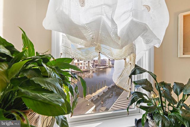 16 MARK DRIVE, Manahawkin, NJ 08050