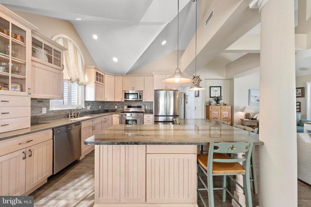 16 MARK DRIVE, Manahawkin, NJ 08050