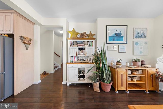 16 MARK DRIVE, Manahawkin, NJ 08050