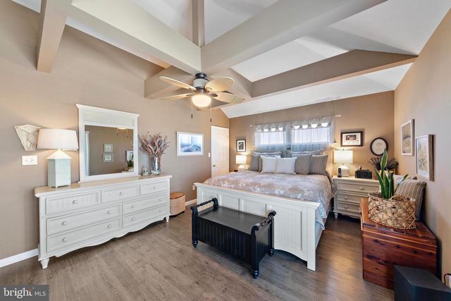 16 MARK DRIVE, Manahawkin, NJ 08050