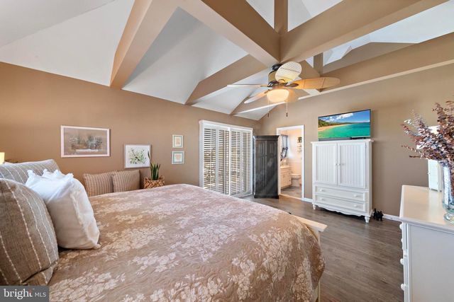 16 MARK DRIVE, Manahawkin, NJ 08050