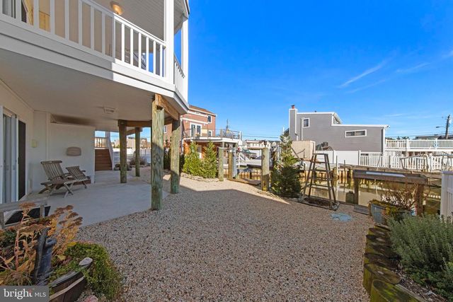 16 MARK DRIVE, Manahawkin, NJ 08050