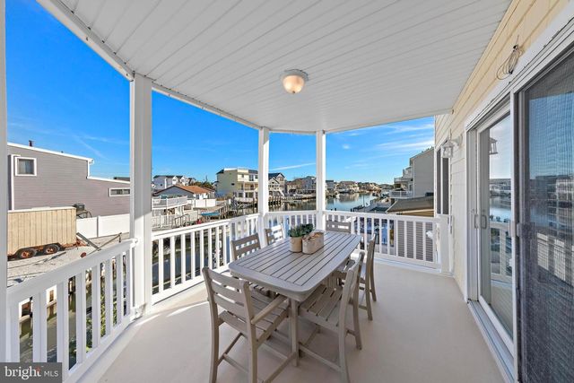 16 MARK DRIVE, Manahawkin, NJ 08050