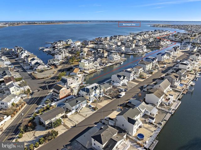 16 MARK DRIVE, Manahawkin, NJ 08050