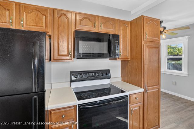 516 Fenton Street, Lansing, MI 48910